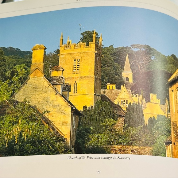 Cotswold Scene The Villages & Landscapes Chris Andrew’s Paperback Book - Picture 6 of 14